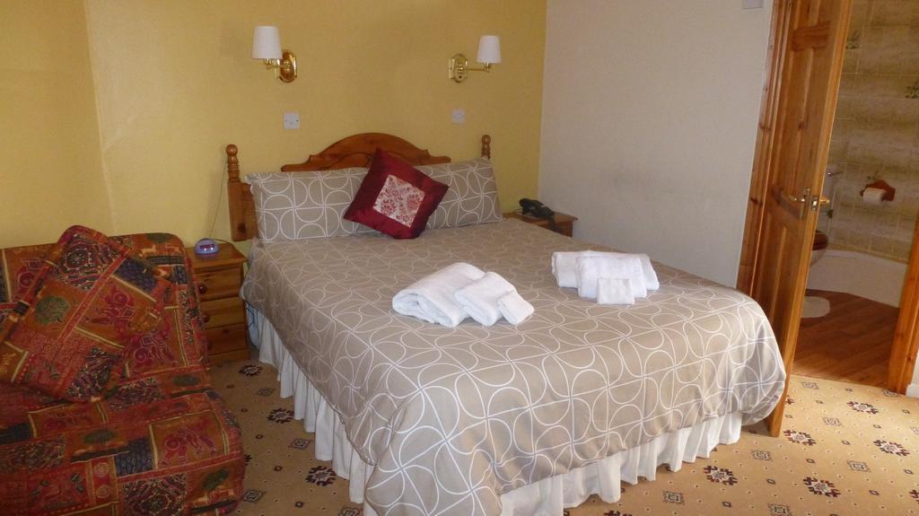 Whitehall Guest House Colwyn Bay Ngoại thất bức ảnh